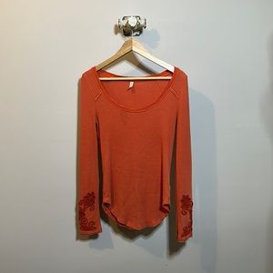 Free people thermal top- sz Lrg. GUC.